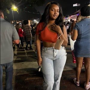 Meet your Posher, Fredesha